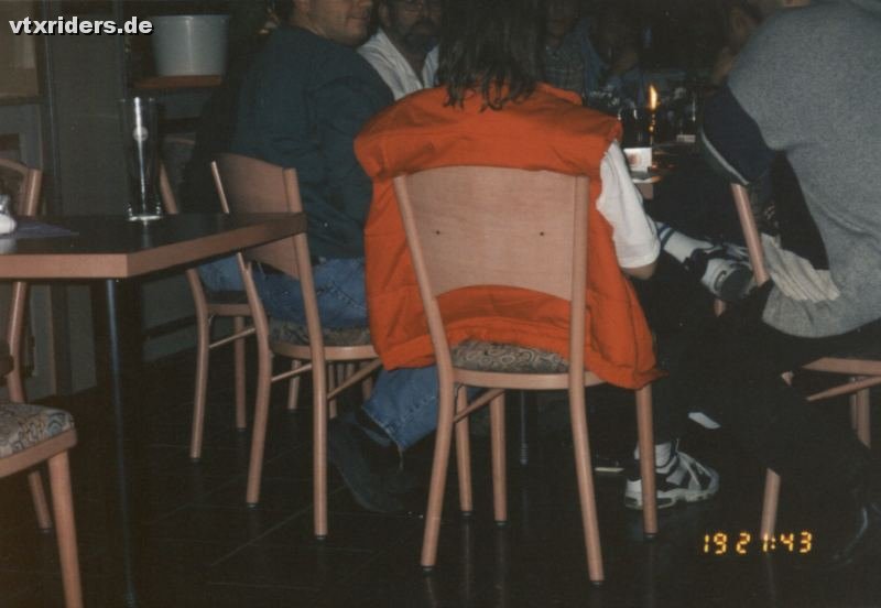 b2_06.jpg