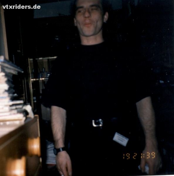 b2_13.jpg