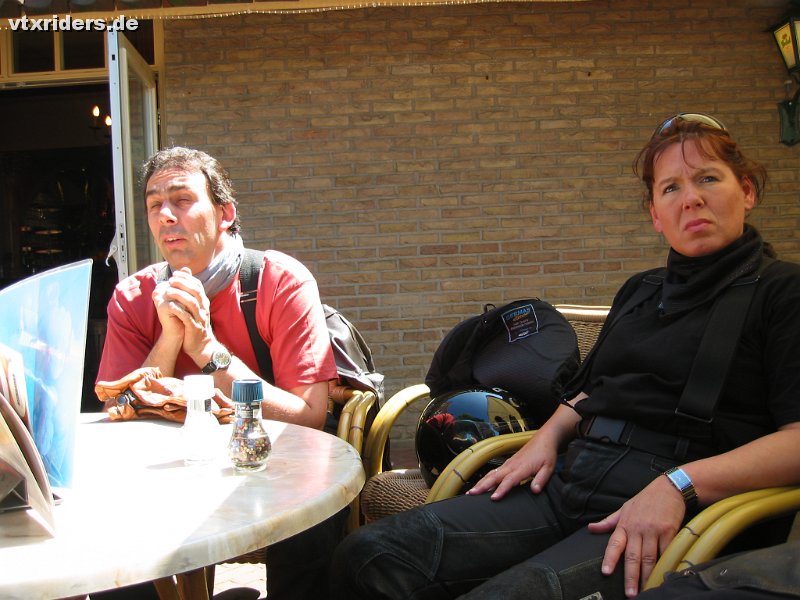 108-0866_img.jpg