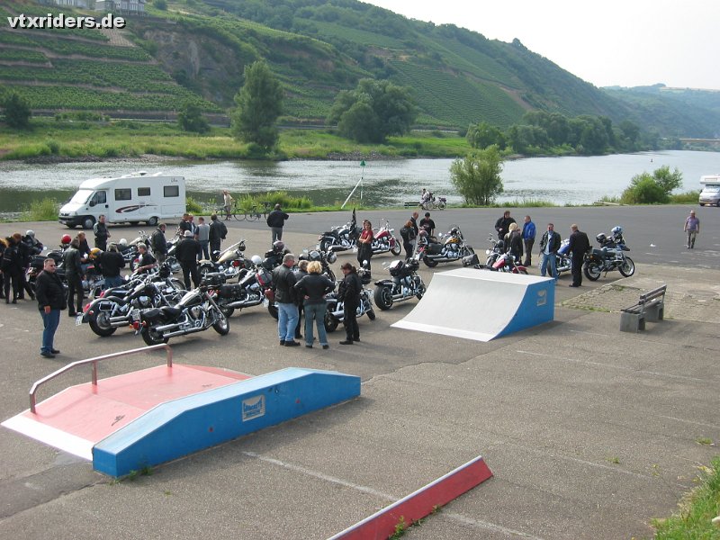 109-0942_img.jpg