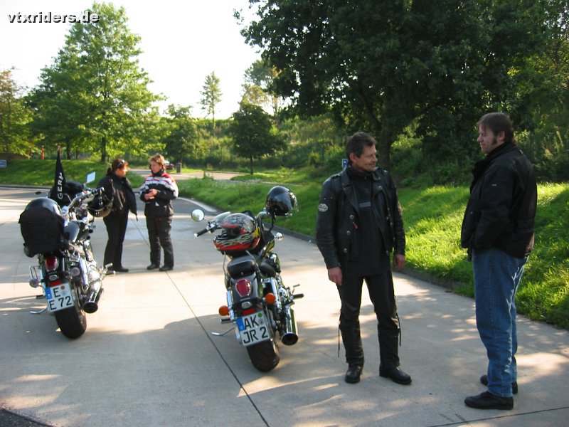 110-1045_img.jpg