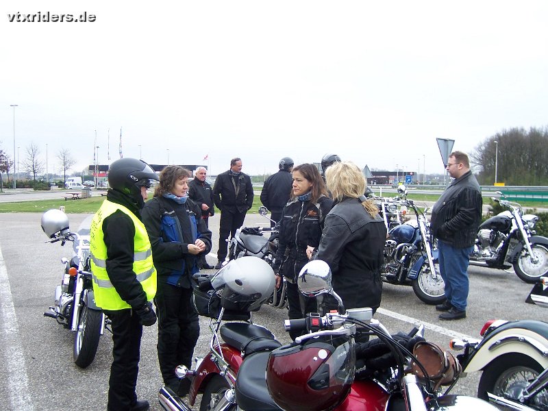 NL060522_008.JPG