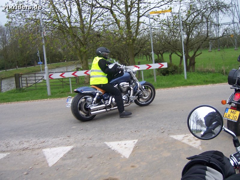 NL060522_043.JPG