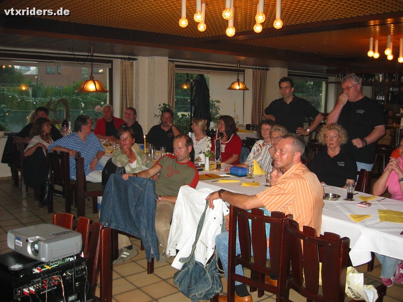 109-0906_img.jpg
