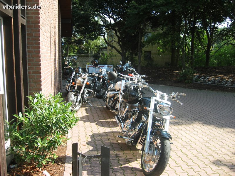 100-0012_IMG.JPG